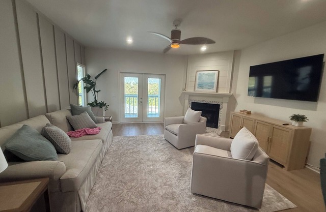 Luxury fully renovated Beachside 3BR condo in wonderful ponte vedra beach