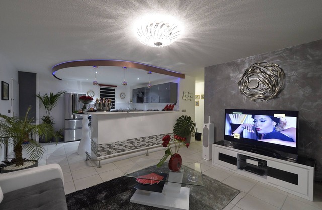 LUXURY FURNISHED RENTAL