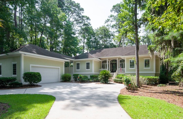 Luxury Golf Course Home On Exclusive And Private Callawassie Island!