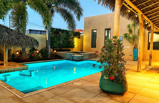 Luxury Home Close to Aruba's Best Beaches 💎