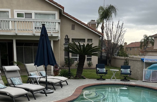 Luxury home Pool￼ Spa BBQ Island 4Bd 3bath