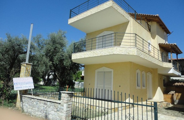 Luxury House Diakopto