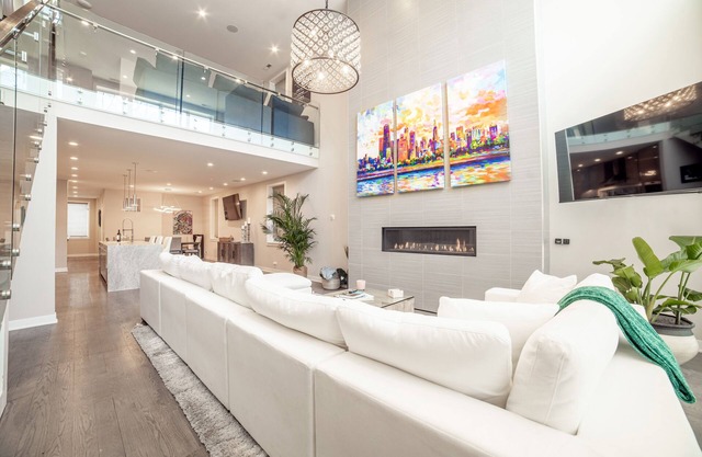 Luxury House in the heart of Old Town with Parking