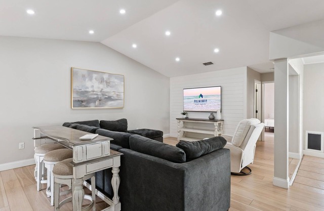 Luxury House - Sleeps 6, Golf, Disney, Family Fun!