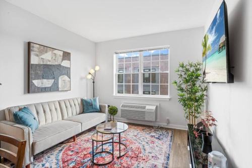 Luxury Living in Jersey City Only Steps Away from Manhattan