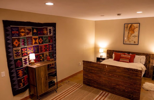 LUXURY LODGE ON THE ARKANSAS RIVER NEAR SALIDA COLORADO