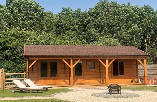 Luxury Lodge retreat with hot tub