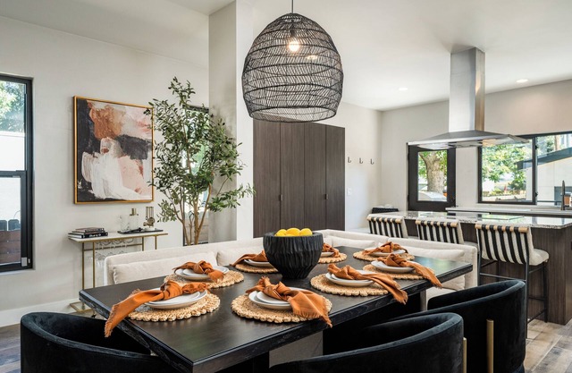 Luxury LoHi Denver Home With Hot Tub & Sauna On Bike Trail 25m to Red Rocks