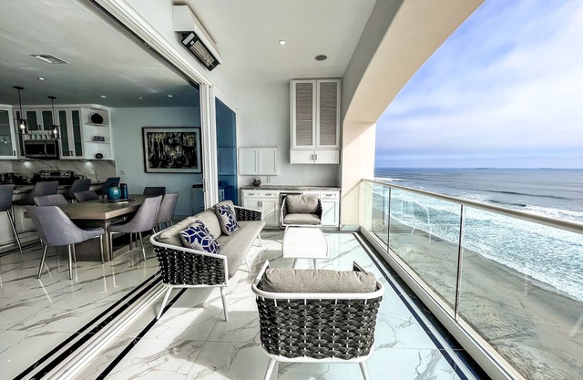 Luxury-MarYSolCondo-Beachfront-4BR-11thFLR-Rosarto