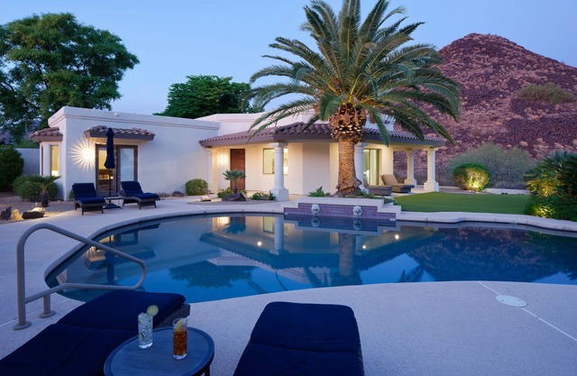 Luxury Mountain Estate-Pool-Spa-BBQ+Bar-Fire pit
