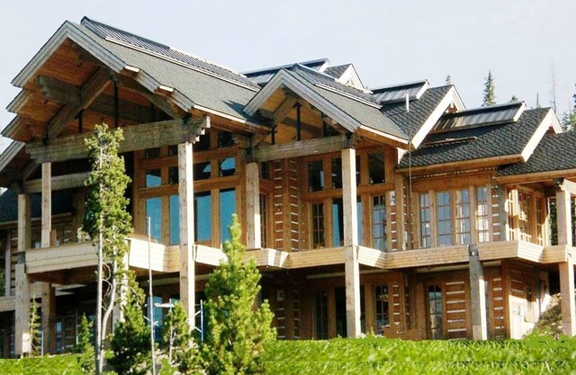 LUXURY MOUNTAIN HOME *EXCELLENT LOCATION*SPECTACULAR VIEWS*SKI-IN SKI-OUT