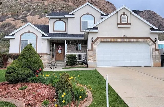 Luxury Mountain Retreat – 5BR Home Near Ski Resorts