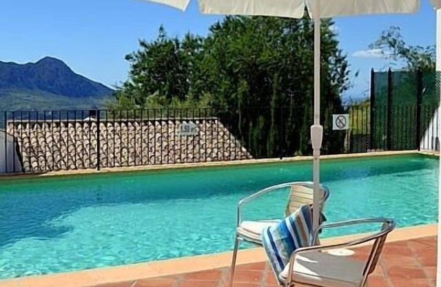 Luxury Mountain Top Apartment With Spectacular Views Of The Ocean And Africa