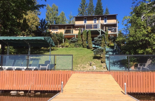 Luxury muskoka cottage