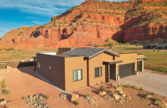 Luxury Oasis Pool, Pickleball, Stargazing Views