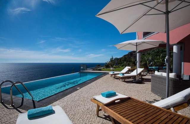 Luxury Ocean Front Villla
