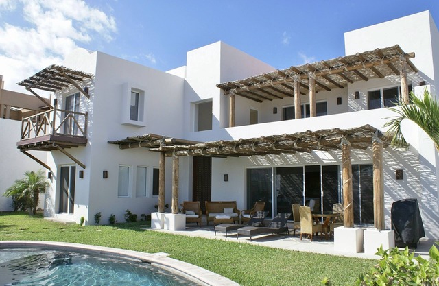 Luxury Ocean View Villa, Spacious 5bdrm, Private Pool, Easy Location