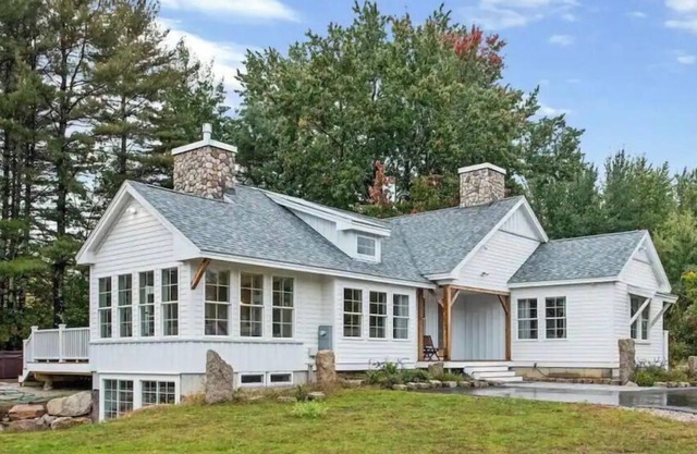LUXURY on SACO RIVER with HOT TUB & MOUNTAIN VIEWS