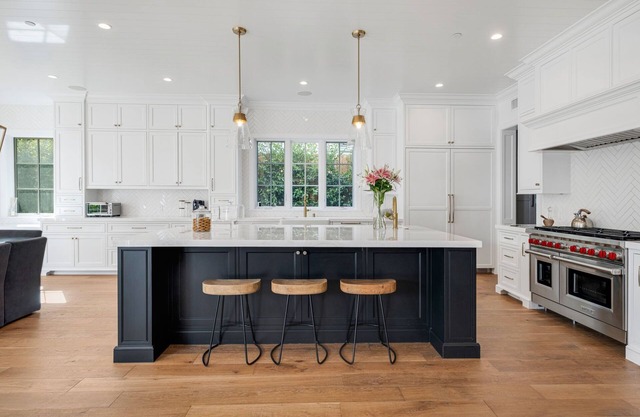 Luxury Palisades Home w/ Movie Room, Outdoor Climbing Frame, Pool & Spa