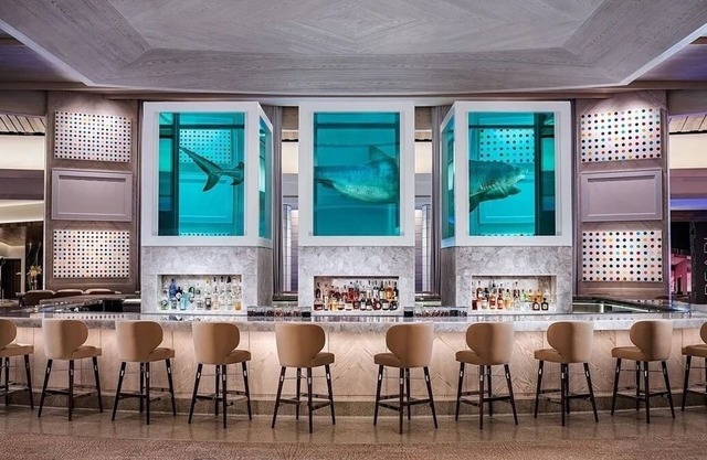 Luxury Penthouse 53rd Floor Breathtaking Strip Views Balcony