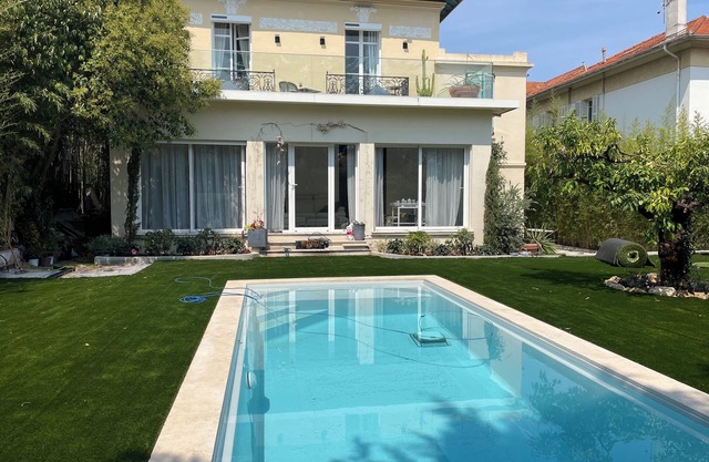 Luxury PMR villa with garden and top-of-the-range services in Cannes