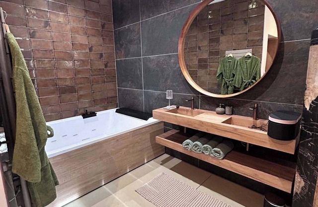 Luxury private suite, the colonial house