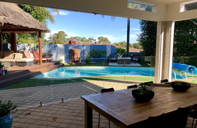 Luxury Resort Home Awaits You! Outdoor Entertaining! Pool, BBQ, Unlimited Wifi