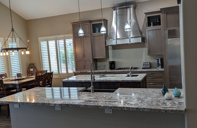 Luxury Retreat 2 Main Floor Masters-N. Scottsdale/Cave Creek-Hot tub/Heated Pool