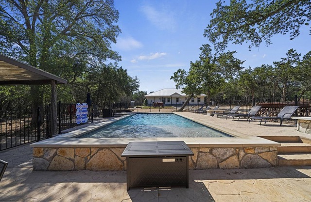 Luxury Retreat for 28 Terracotta Bliss Getaway