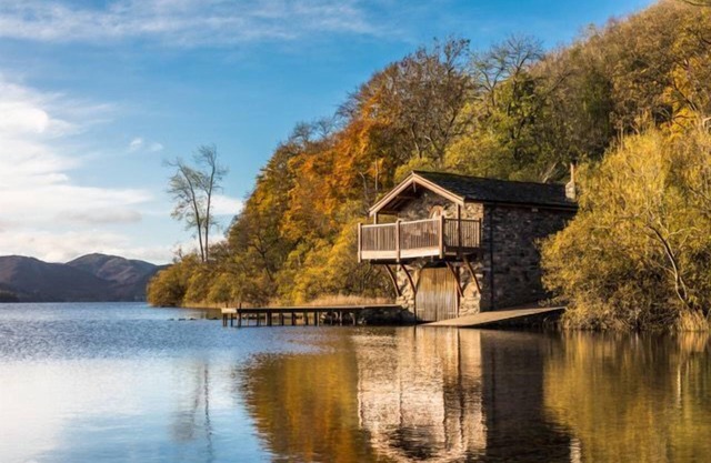 Luxury, romantic boathouse on the shores of Lake Ullswater, perfect for special occasions.
