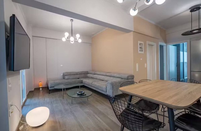 Luxury Serenity-Cozy Stay by the Sea and Marina