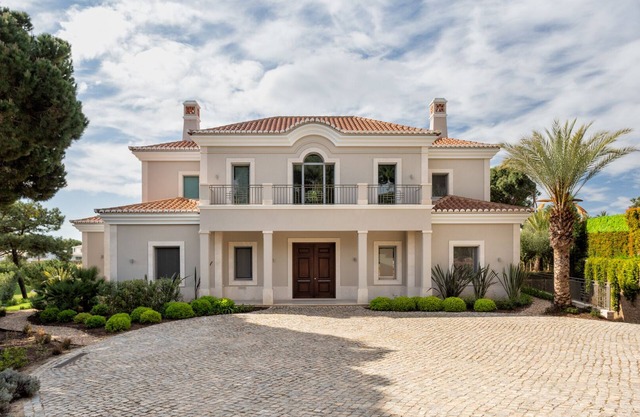 Luxury Six Bedroom Golf Front Villa J195 - Quinta do Lago, Algarve