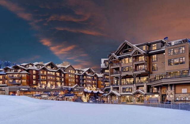 Luxury Ski-In/Out Suite. Grand Colorado Peak 8. 1BR King + Queen Sofa. Sleeps 4!