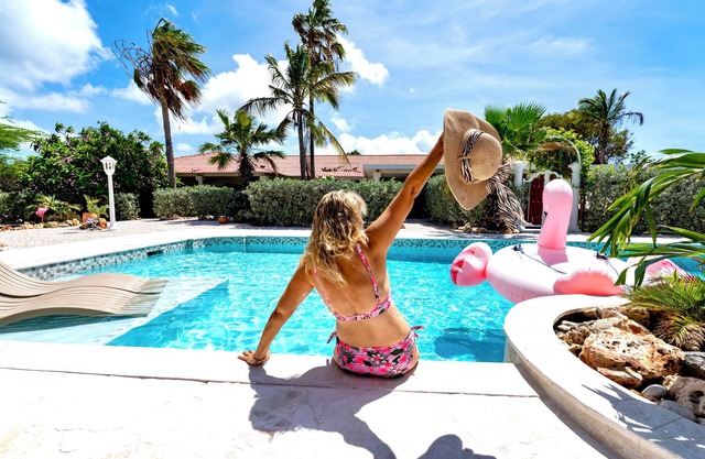 Luxury Studio, Oasis of Peace, Centrally Located Close to Most Beautiful Beaches