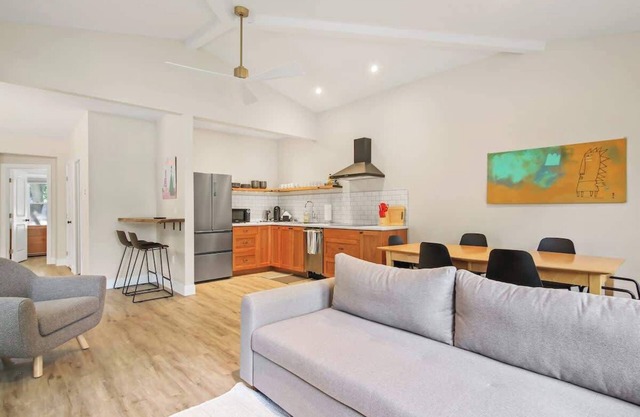 Luxury Suite | Walk to Commons | Free Parking | NY