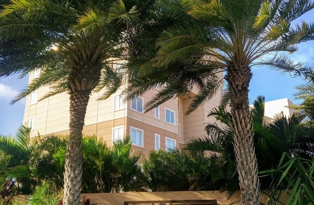 Luxury & Tranquility at Le Vent Condominium on Eagle Beach