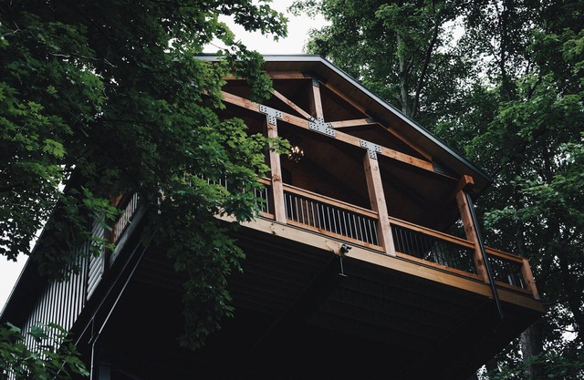 Luxury Treehouse Cabin Over Salt Creek, Cabin 2