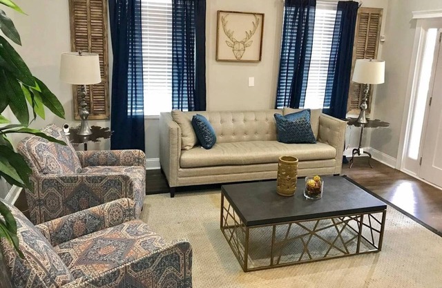 Luxury Urban Oasis 1.5 miles from Mercedes Stadium