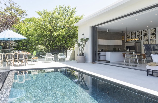 luxury villa between sea and our lady of the guard Corniche / roucas blanc