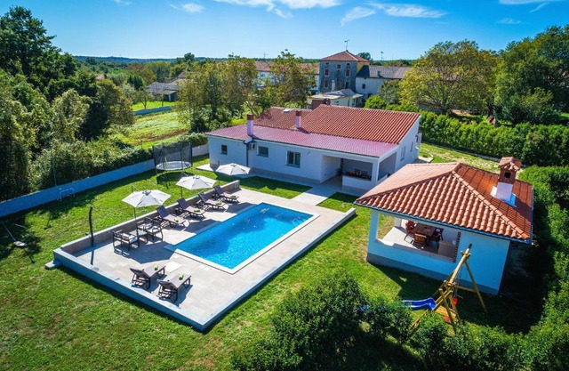 Luxury villa CHERRY in natural park