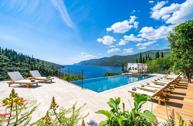 Luxury villa Dubrovnik Sorrento Palace with pool and private beach