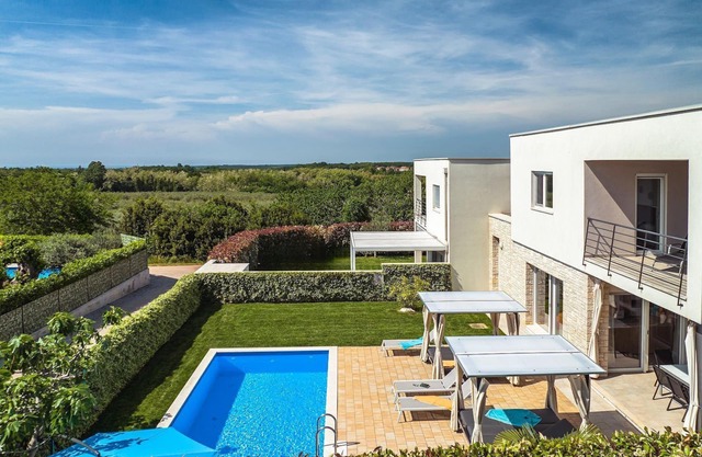 Luxury villa with heated private pool