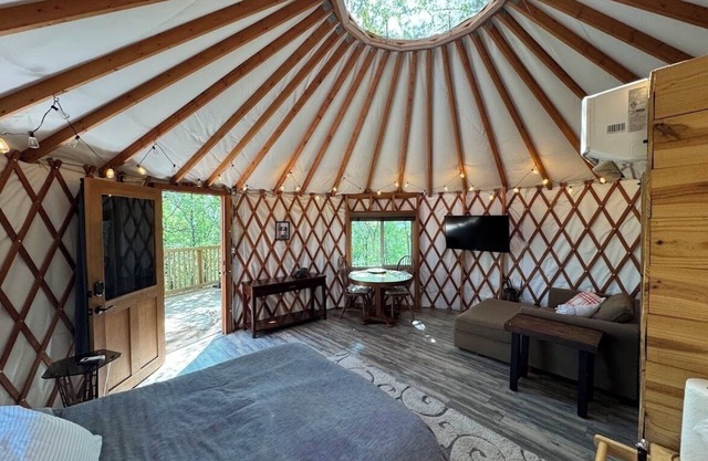 Luxury Yurt in Mineral Wells
