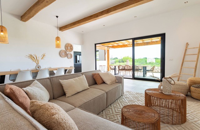LXRY VILLAS