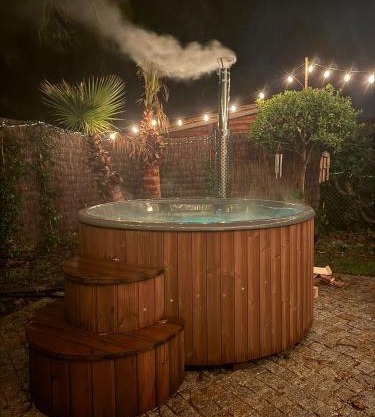 Ma cabane à oiseaux avec bain Nordique en supplément