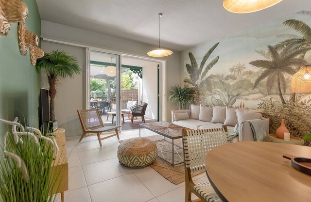 Maison GAMA, 2 bedrooms and shared pool (CISTERN!)