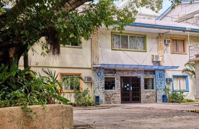 MACTAN AIRPORT HILLTOP HOTEL