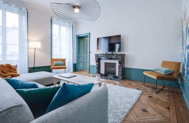 Magnificent apartment for 8 people with a hyper-center terrace