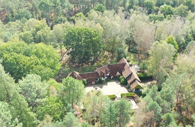 Magnificent estate in Sologne on 53 hectares 25 people
