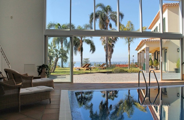 Magnificent Funchal Villa | Villa Luzia | 5 Bedrooms | Sea & City Views